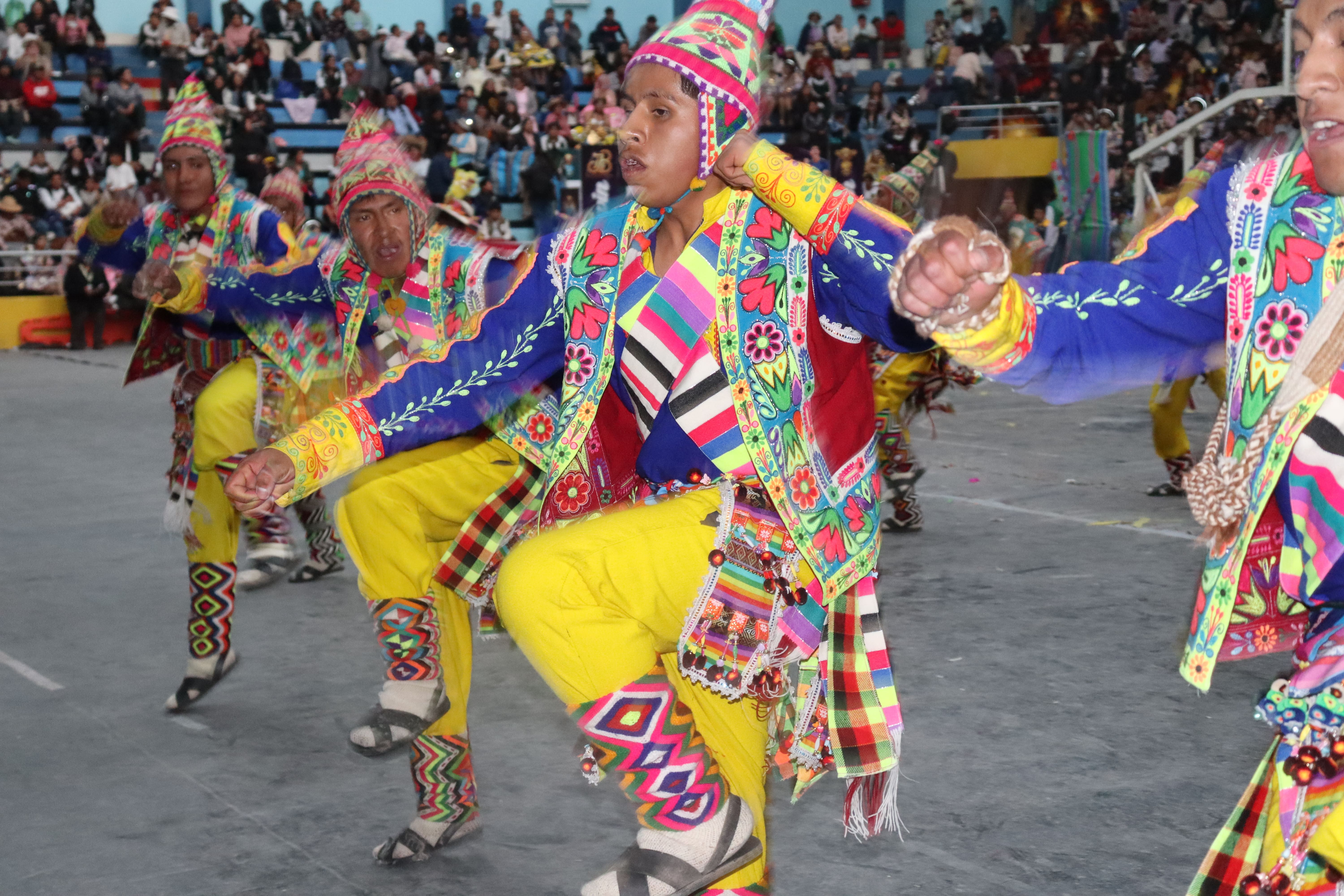 Concurso de Danzas - Sede Juliaca (20 Años)