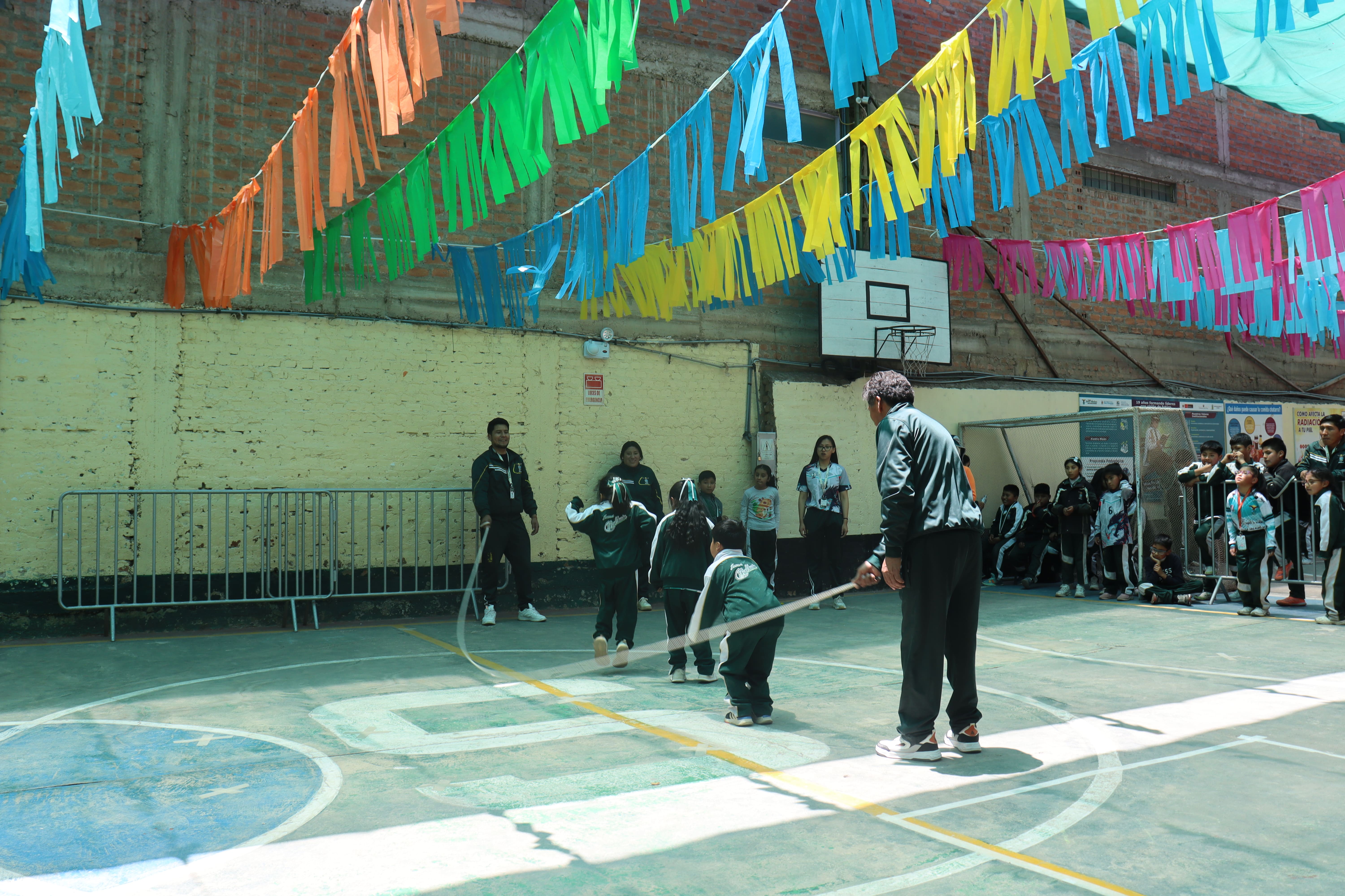 Juegos de Antaño (Primaria) - Sede Juliaca (20 Años)