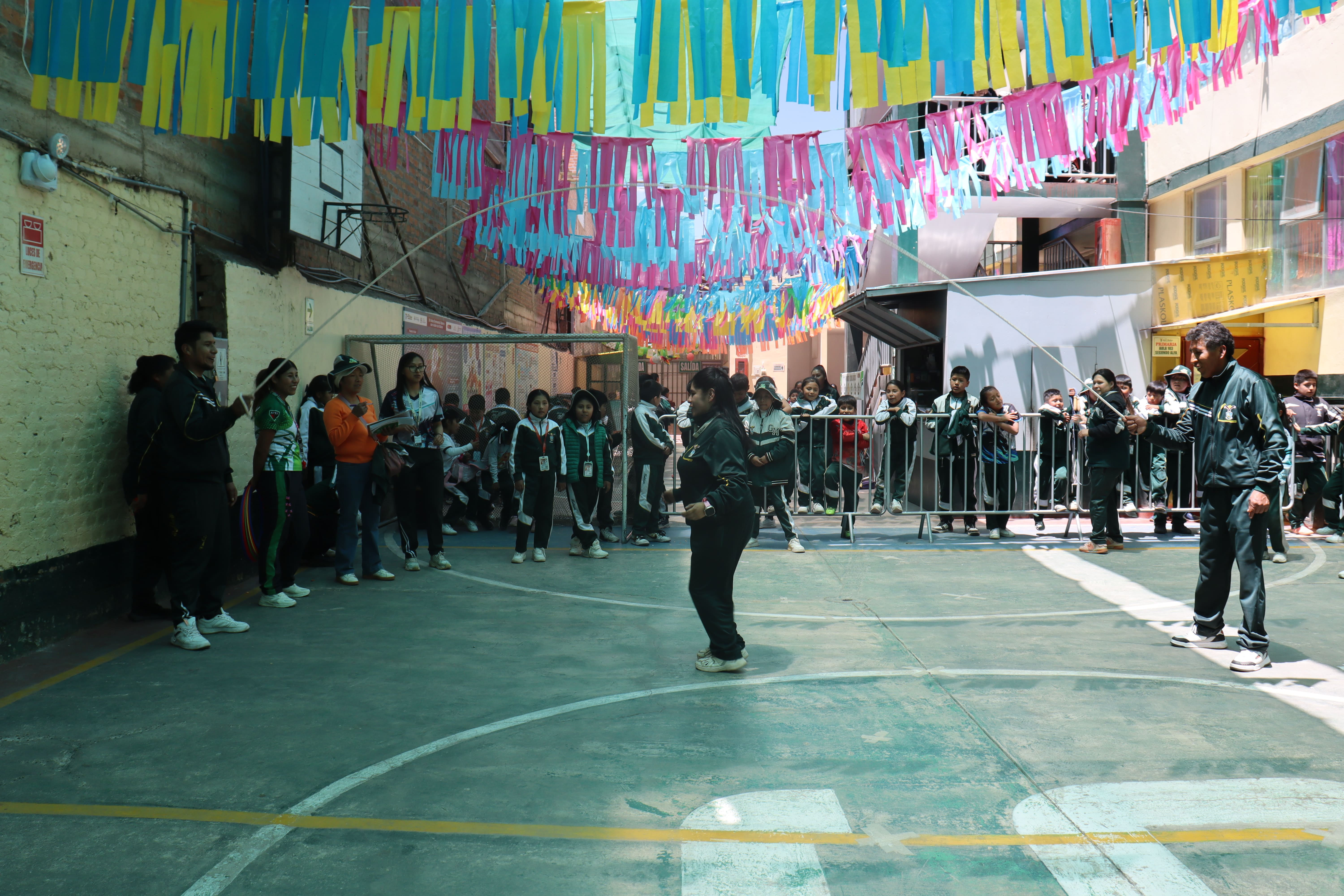 Juegos de Antaño (Primaria) - Sede Juliaca (20 Años)
