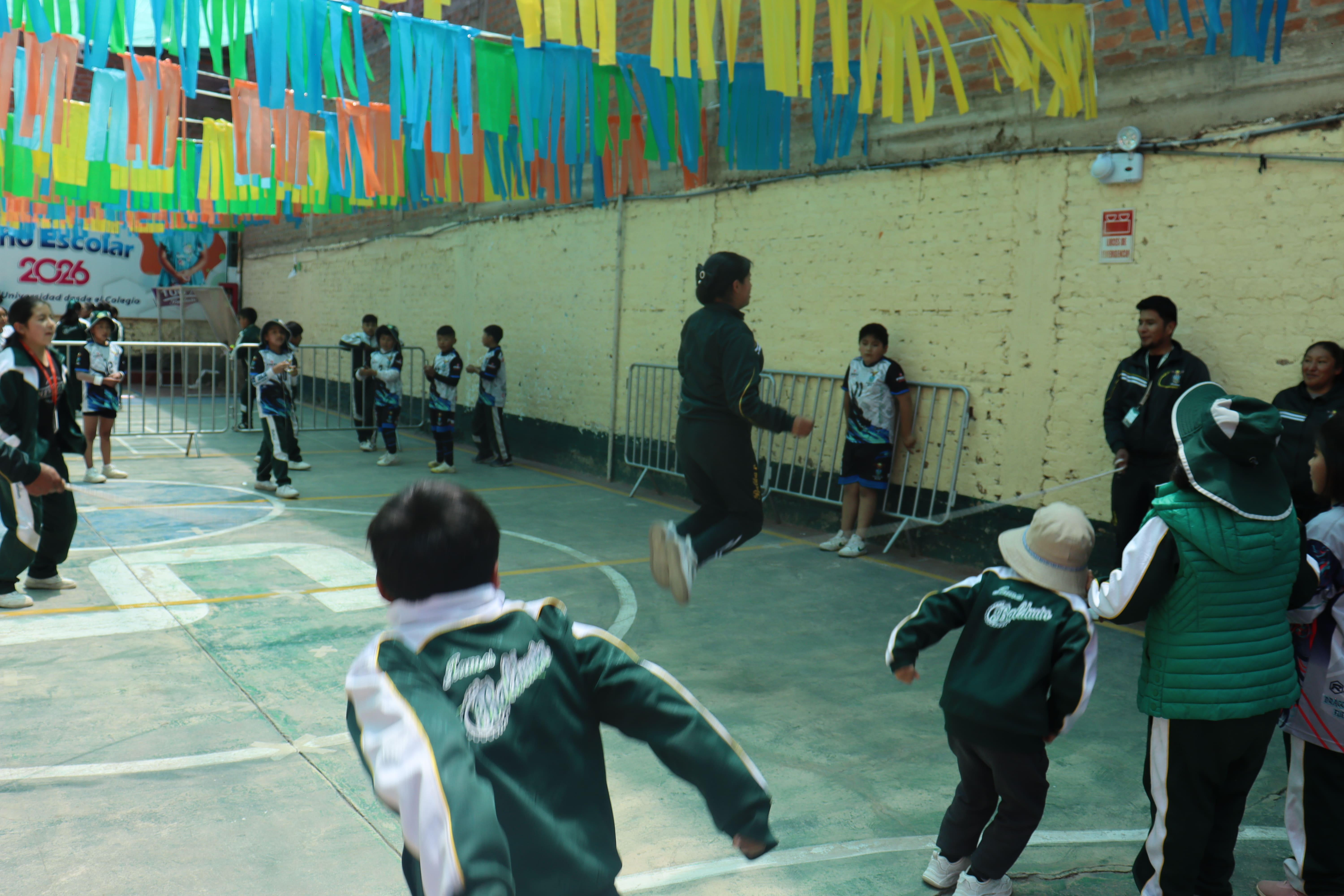 Juegos de Antaño (Primaria) - Sede Juliaca (20 Años)