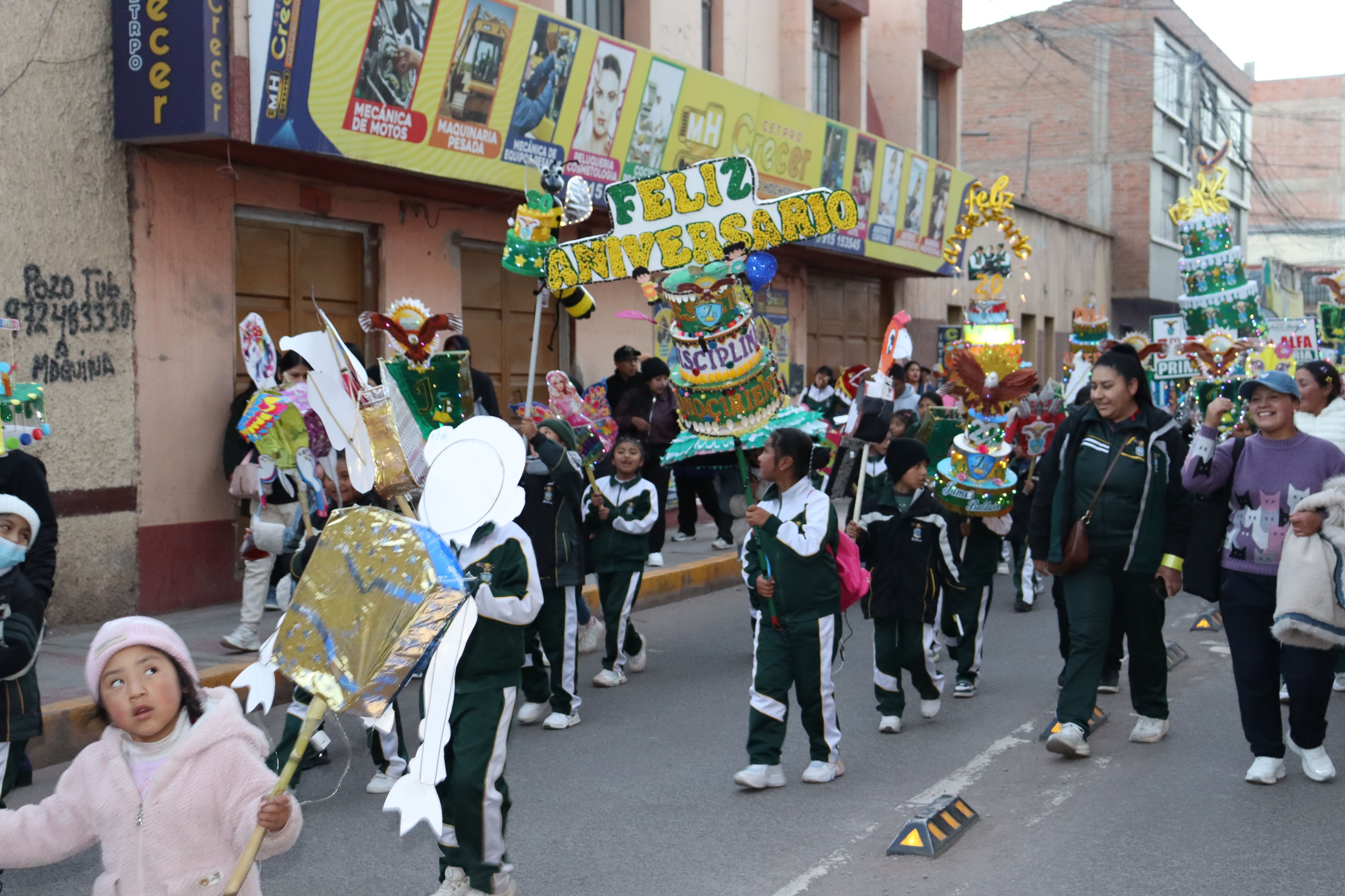 Paseo de Faroles - Sede Juliaca (20 Años)