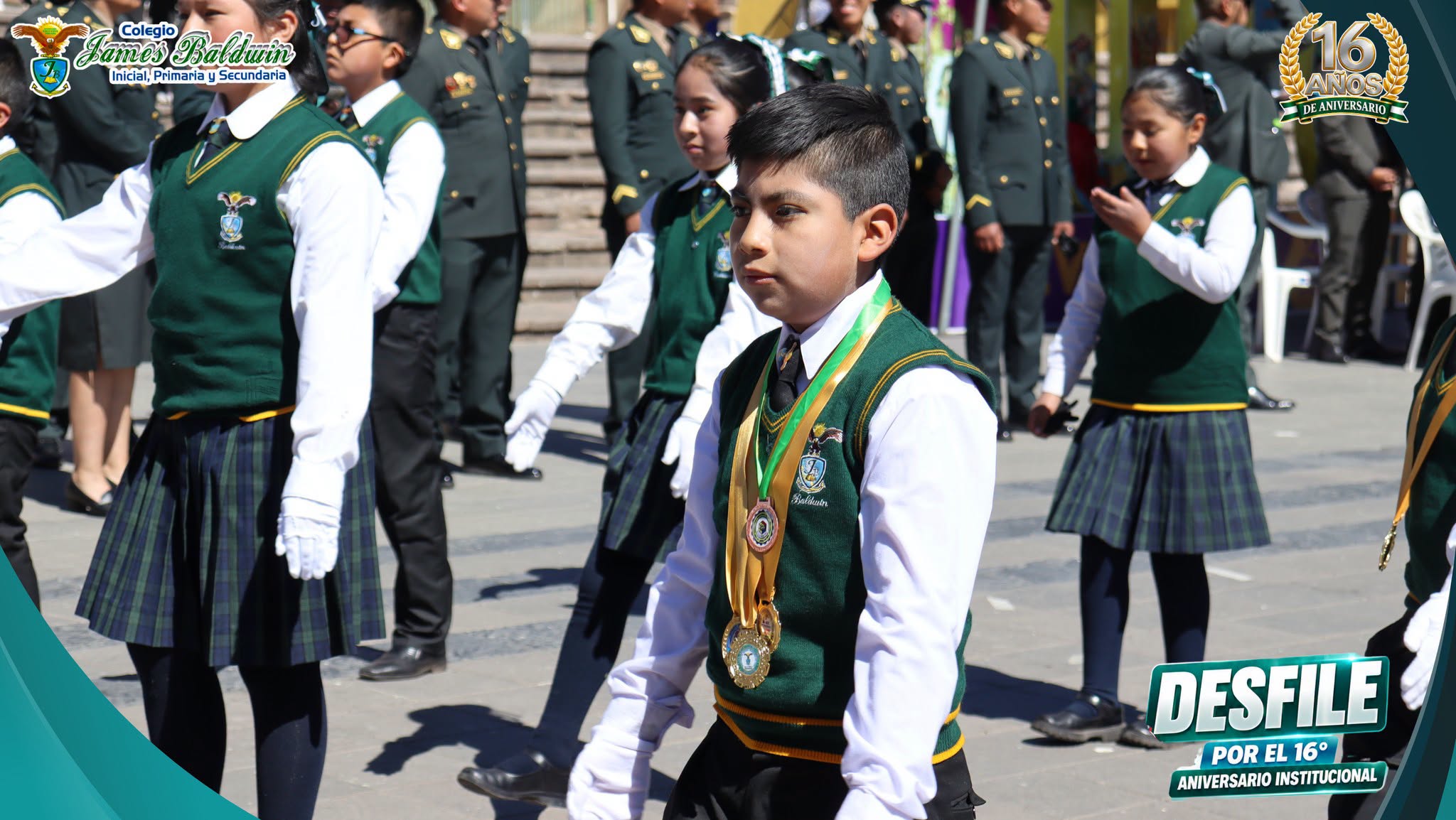 Desfile de Honor por Aniversario - Sede Puno (16 Años)